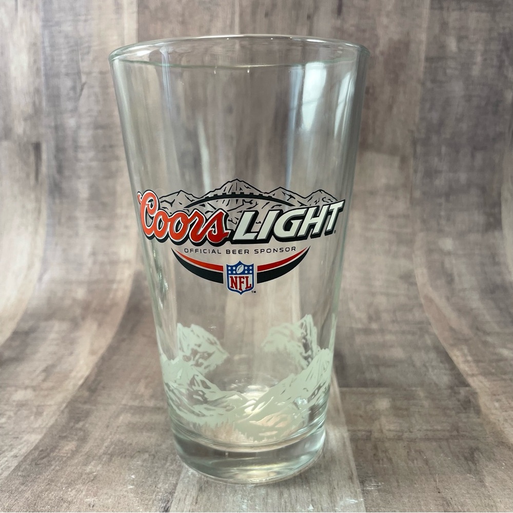Coors Light Official Beer Sponsor NFL Rocky Mountains Design Pint Glass